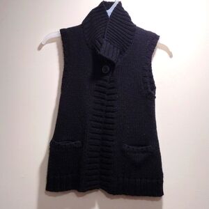 Epic Threads Girl’s Black Sweater, 2 pockets,  Big Button, Kids Size S